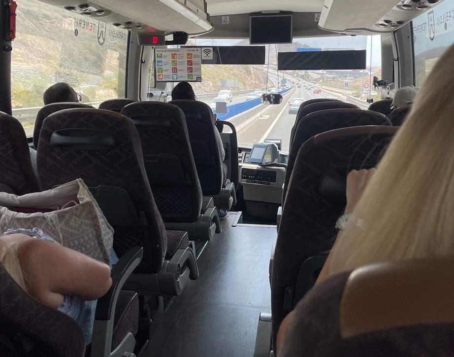 Bus to Santa Cruiz