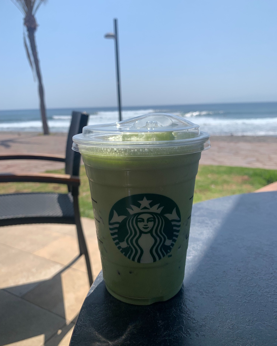 Starbucks - Iced matcha latte