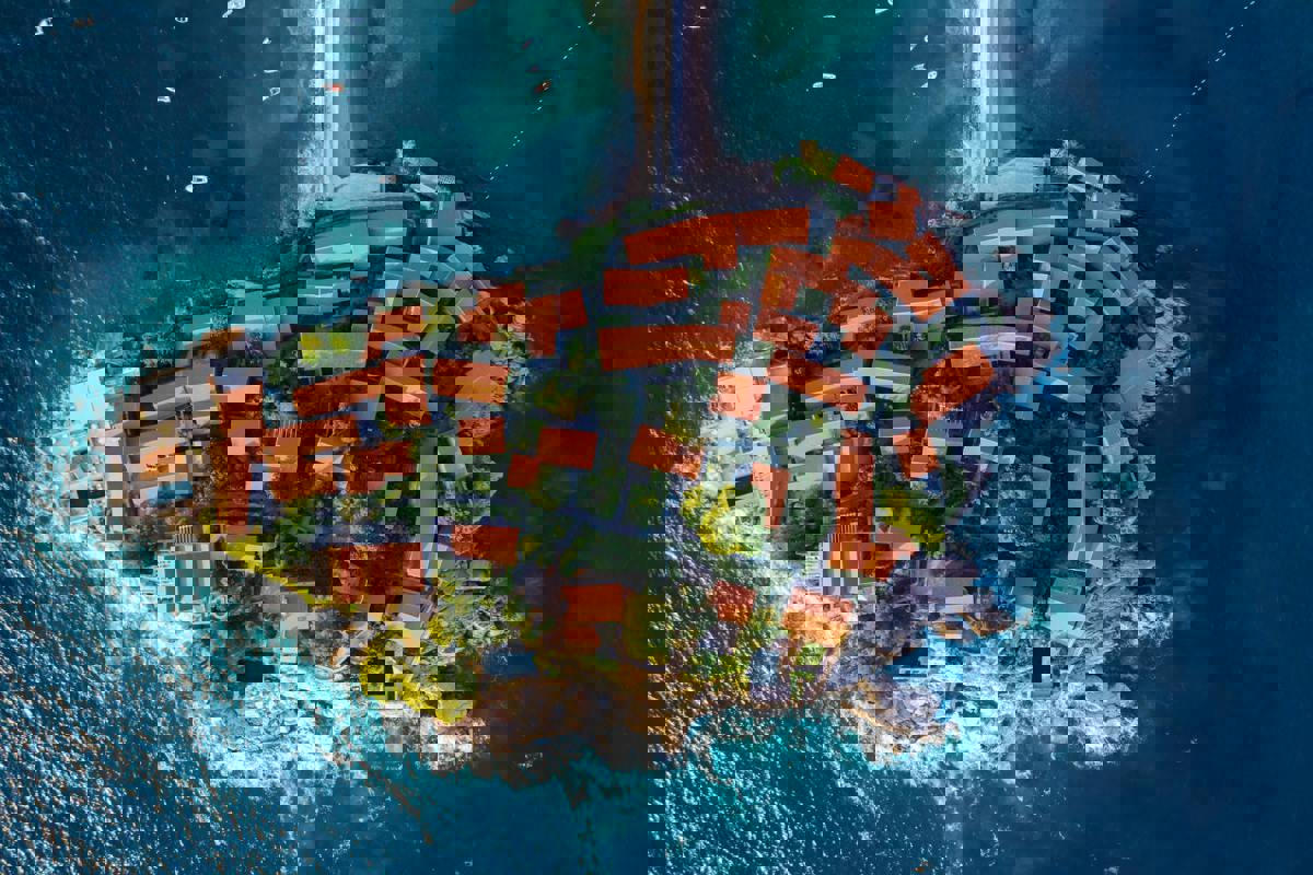 Sveti Stefan Travel Guide