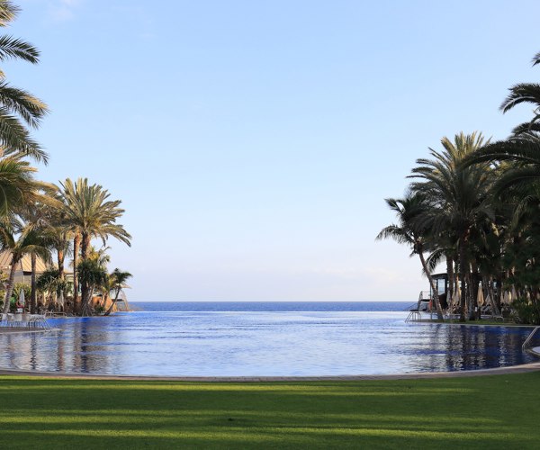 Infinity Pool in Meloneras, Gran Canaria